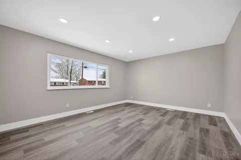 Living - 11761 Hanover Rd, Forest Park, OH 45240 photo 2 of 6