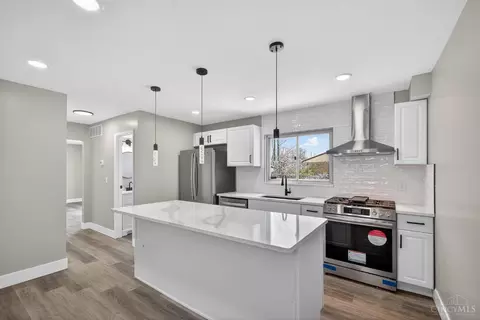 Kitchen - 11761 Hanover Rd, Forest Park, OH 45240 photo 2 of 7