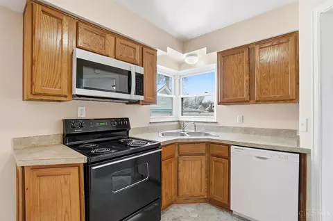 7708 Eustis Ct, Deer Park, OH 45236 photo 13
