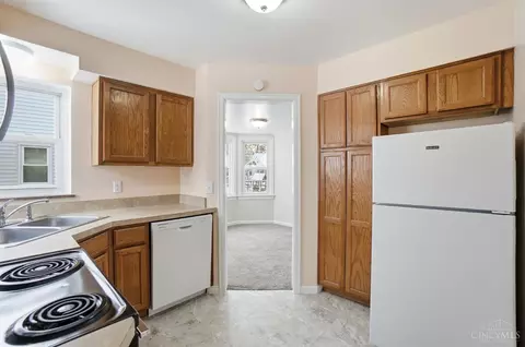 7708 Eustis Ct, Deer Park, OH 45236 photo 12