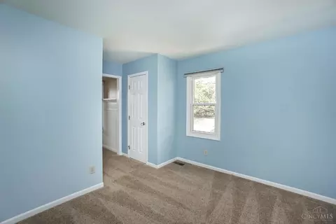 921 Surrey Trl, Cincinnati, OH 45245 photo 33