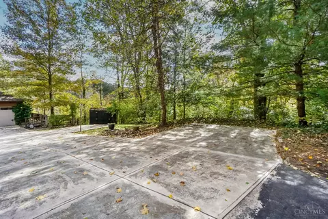 921 Surrey Trl, Cincinnati, OH 45245 photo 58
