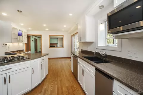921 Surrey Trl, Cincinnati, OH 45245 photo 18