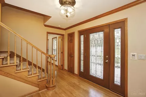 921 Surrey Trl, Cincinnati, OH 45245 photo 7