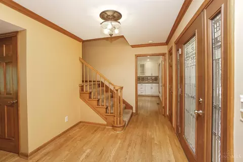 921 Surrey Trl, Cincinnati, OH 45245 photo 8