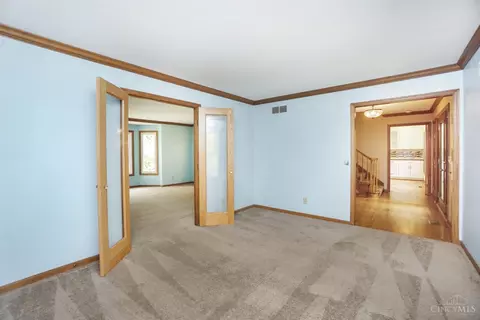 921 Surrey Trl, Cincinnati, OH 45245 photo 9