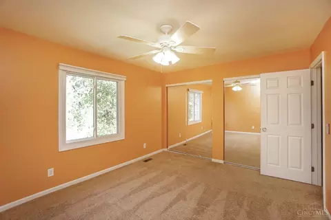 921 Surrey Trl, Cincinnati, OH 45245 photo 37