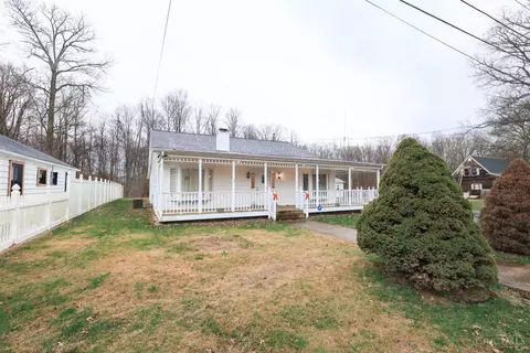 1411 Lakewood Dr, Amelia, OH 45102