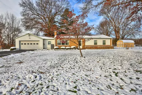 10709 Edgewood Rd, Harrison, OH 45030