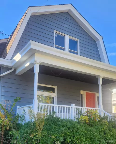 3927 Davis Ave, Cheviot, OH 45211