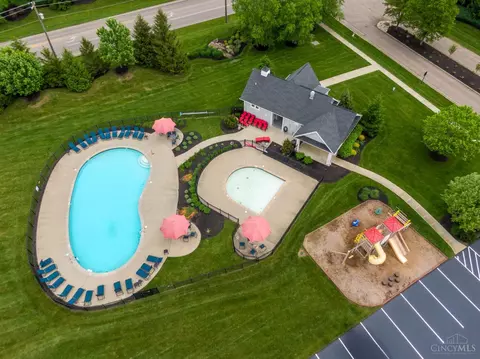 View/Area - 7143 Birkdale Dr, Hamilton Township, OH 45039 photo 4 of 5