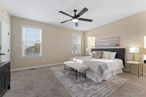 Bedroom - 7143 Birkdale Dr, Hamilton Township, OH 45039 photo 2 of 3