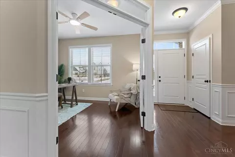 Entry Way - 7143 Birkdale Dr, Hamilton Township, OH 45039 photo 1 of 3