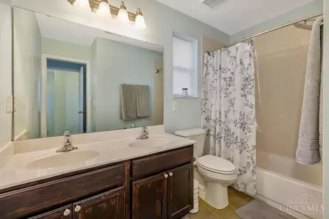 Bath - 3031 Yellowtail Ter, Morrow, OH 45152 photo 1 of 2