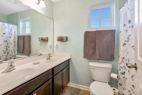 Bath - 3031 Yellowtail Ter, Morrow, OH 45152 photo 2 of 2