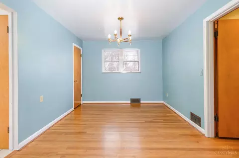 463 Lenkenann Dr, Cincinnati, OH 45255 photo 9