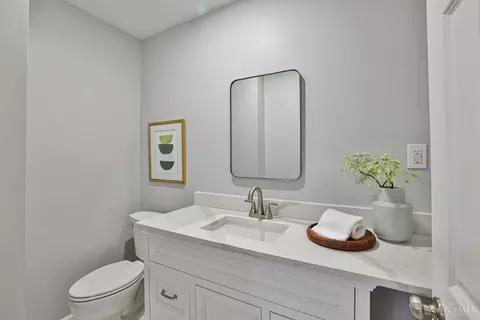 Bath - 1065 Delta Ave, Cincinnati, OH 45208 photo 1 of 3