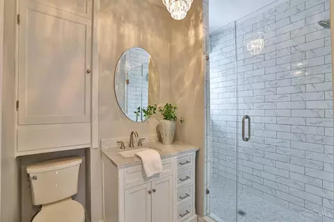 Bath - 1065 Delta Ave, Cincinnati, OH 45208 photo 2 of 3
