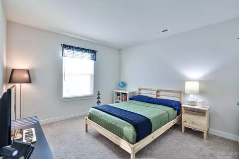 Bedroom - 2719 Aristides Ct, Morrow, OH 45152 photo 3 of 4