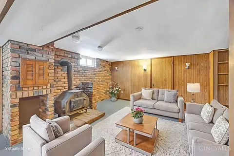 Living - 543 Virgil Rd, Cincinnati, OH 45238 photo 5 of 5