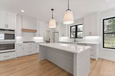 Kitchen - 3490 Cooper Rd, Blue Ash, OH 45241 photo 1 of 5