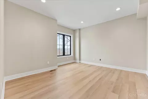 Bedroom - 3490 Cooper Rd, Blue Ash, OH 45241 photo 1 of 8