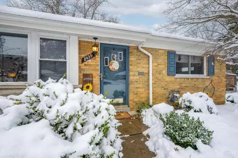 2439 Pin Ct, Colerain Twp, OH 45239