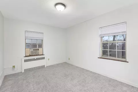 Bedroom - 1114 Egan Ct, Cincinnati, OH 45229 photo 2 of 4