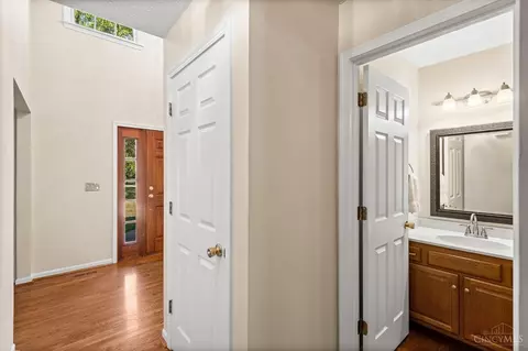 Entry Way - 7152 Gheils Carroll Rd, Morrow, OH 45152 photo 2 of 8