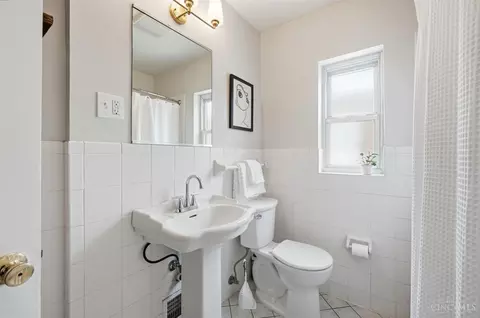 Bath - 7018 Bramble Ave, Cincinnati, OH 45227 photo 1 of 2
