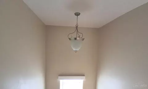 Entry Way - 9452 Tebbs Ct, Harrison, OH 45030 photo 1 of 2