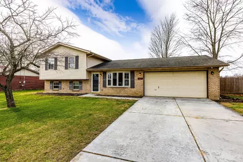 6331 Hollyberry Ln, Hamilton, OH 45011
