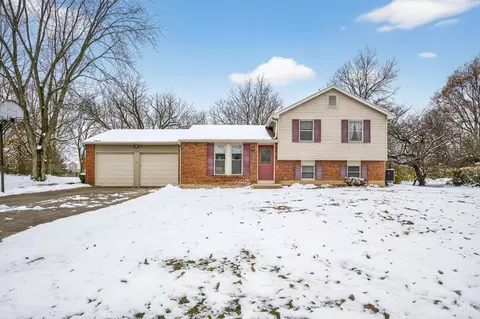 7729 Topridge Dr, West Chester, OH 45069