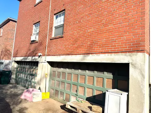 Exterior - 4229 Twenty Eighth St, Cincinnati, OH 45209 photo 4 of 4