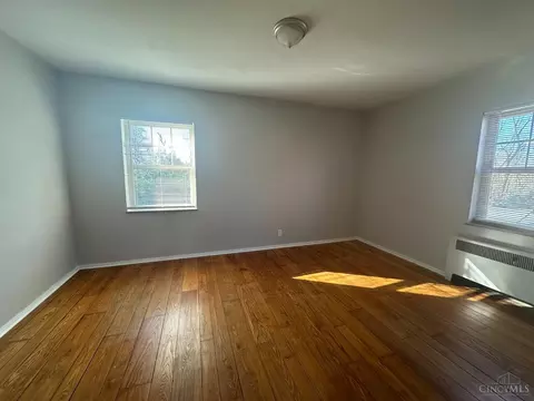 Bedroom - 4229 Twenty Eighth St, Cincinnati, OH 45209 photo 1 of 2