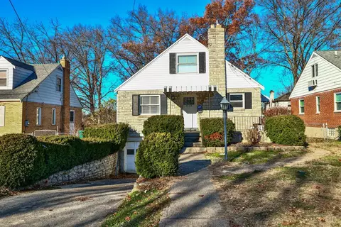 5152 Highview Dr, Cincinnati, OH 45238