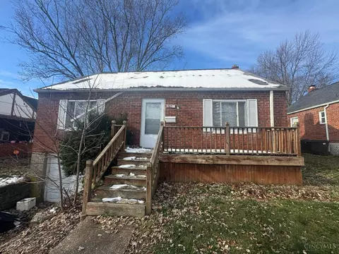 3659 Allview Cir, Cincinnati, OH 45238