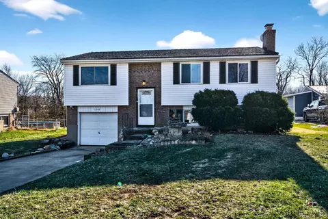1847 Del Rio Dr, Hamilton, OH 45013