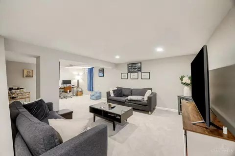 Living - 8521 Darnell Ave, Cincinnati, OH 45236 photo 2 of 4