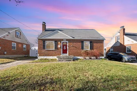 8521 Darnell Ave, Cincinnati, OH 45236