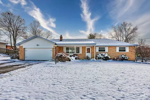 7443 Joan Dr, West Chester, OH 45069