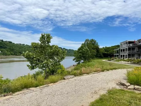 5736 Sanctuary Pl, Cincinnati, OH 45230