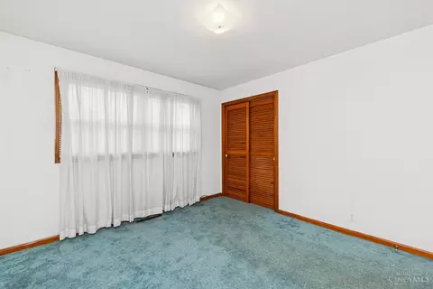 Bedroom - 1675 Christopher Rd, Aberdeen, OH 45101 photo 4 of 7