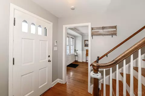 Entry Way - 1661 Sutton Ave, Cincinnati, OH 45230 photo 1 of 3