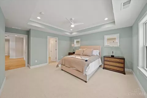 Bedroom - 3121 Hackberry St, Cincinnati, OH 45207 photo 2 of 5
