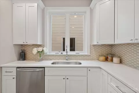 Kitchen - 3121 Hackberry St, Cincinnati, OH 45207 photo 5 of 5