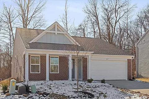 4027 Silverstone Ln, Batavia, OH 45103