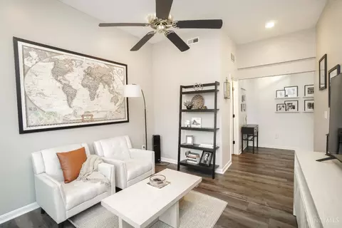 Living - 1524 Jonathan Ave, Cincinnati, OH 45207 photo 3 of 7