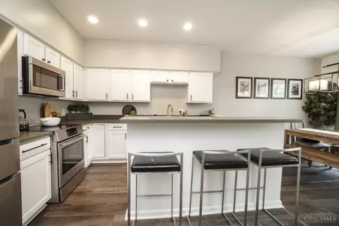 Kitchen - 1524 Jonathan Ave, Cincinnati, OH 45207 photo 5 of 5
