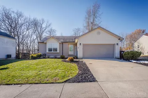 9 Eagle Ct, Amelia, OH 45102